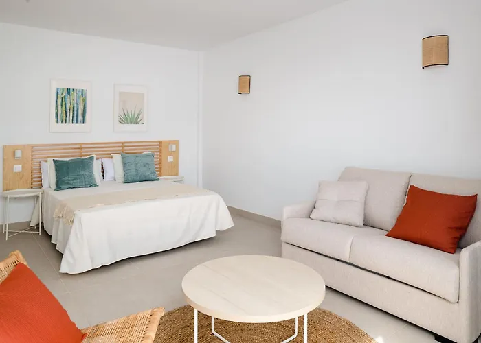 Gadea - Vipvipvillas * Πλάγια Μπλάνκα